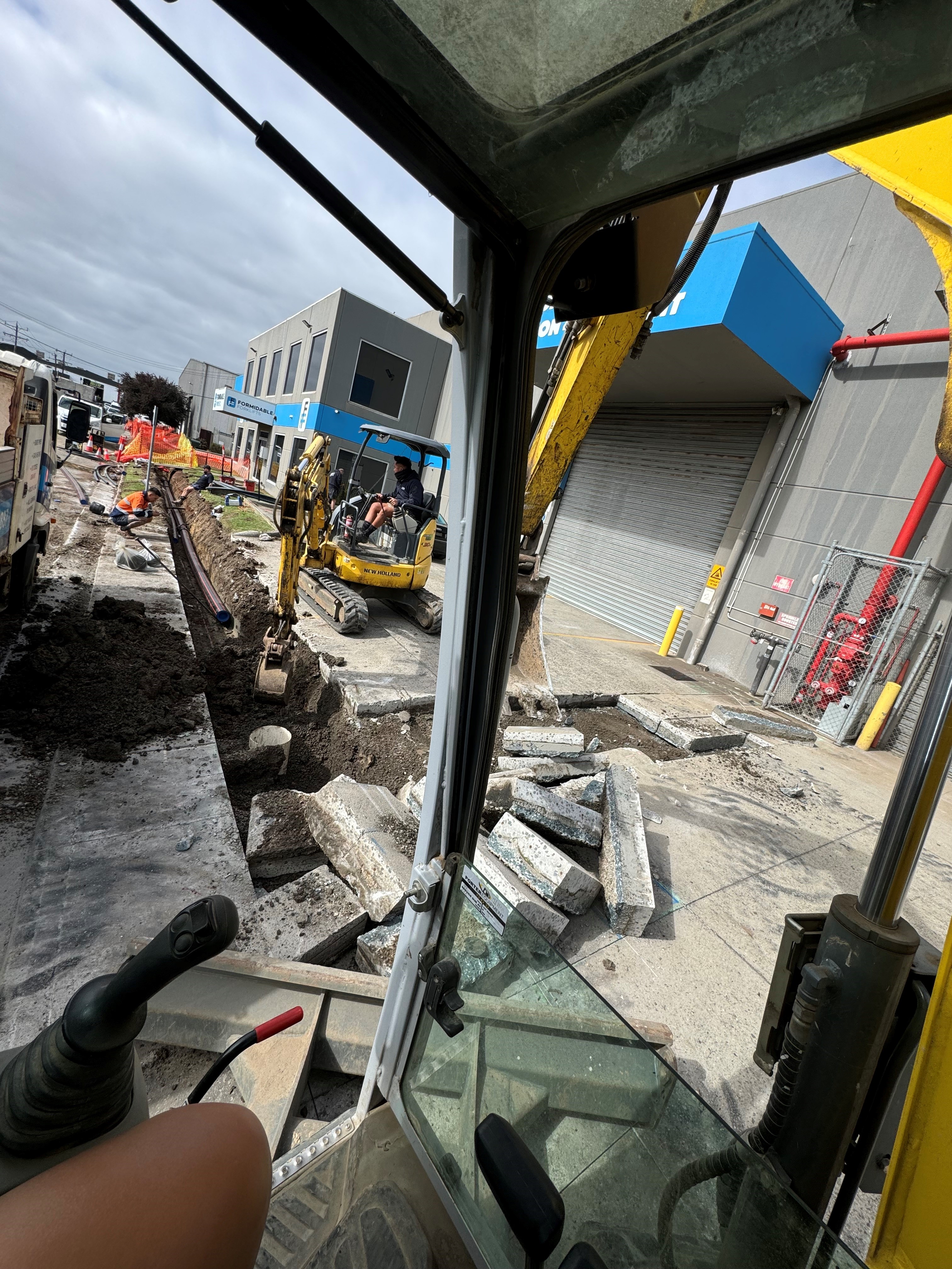 Breaking concrete